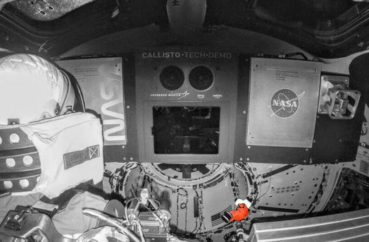 Callisto: a computer piloting the Artemis I space mission