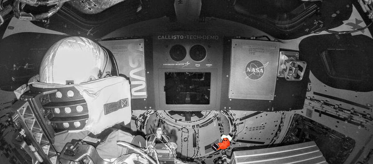 Callisto: a computer piloting the Artemis I space mission